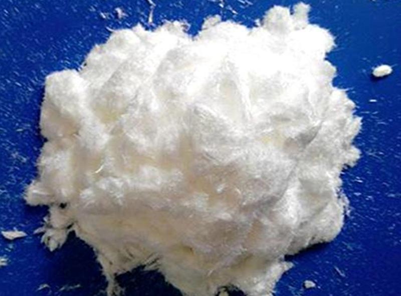 用酒精制作溶劑的反應(yīng)，換成普通飲用酒的反應(yīng)會(huì)怎樣呢？